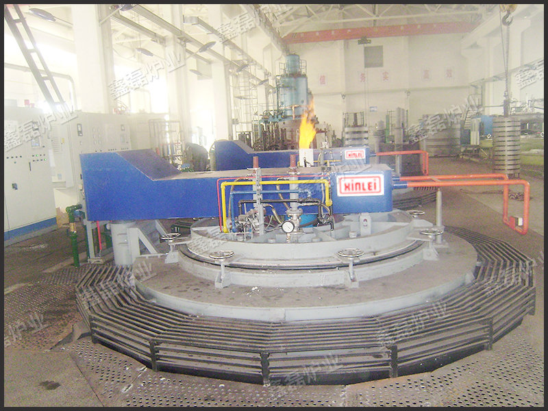 大型井式渗碳炉